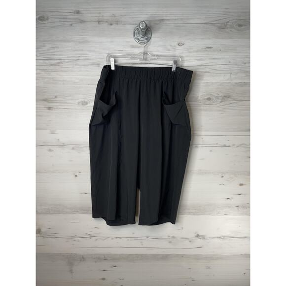 T by Talbots Pants - T by Talbots Shorts Womens 3X Petite Black Pull On Stretch Pockets Bermuda
